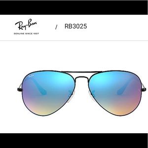 Ray-Ban Aviators, Black with gradient mirror lens.